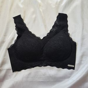 Kissy Bra